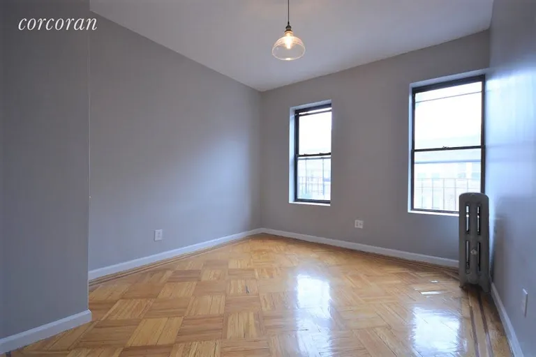 New York City Real Estate | View 481 Montgomery Street, 2F | room 1 | View 2
