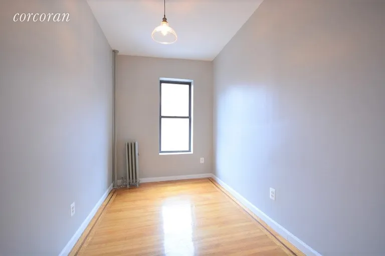 New York City Real Estate | View 481 Montgomery Street, 2F | room 2 | View 3