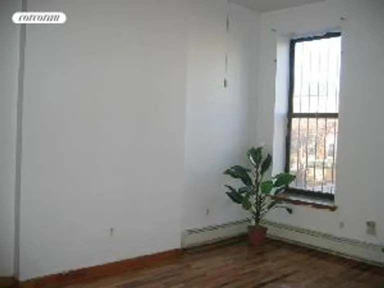 New York City Real Estate | View 435 Greene Avenue, 1 | room 2 | View 3