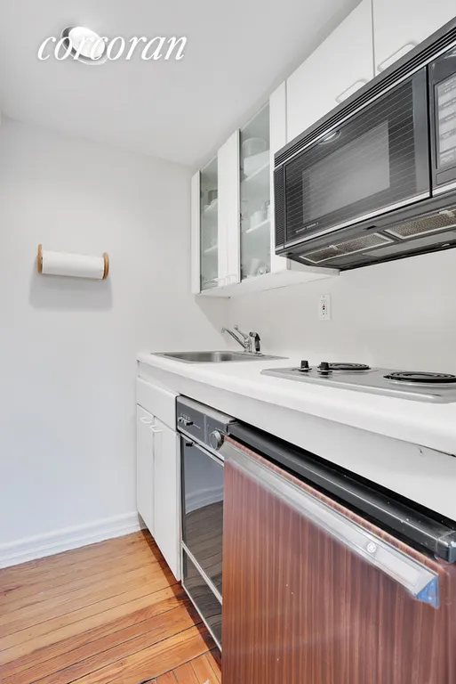 New York City Real Estate | View 320 East 42Nd Street, 1907 | Kitchen | View 4