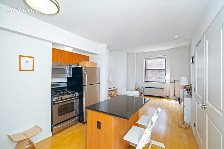 New York City Real Estate | View 20 West Street, 14E | Main Space | View 2