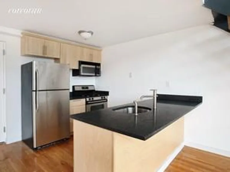 New York City Real Estate | View 802 Dekalb Avenue, D5 | room 2 | View 3