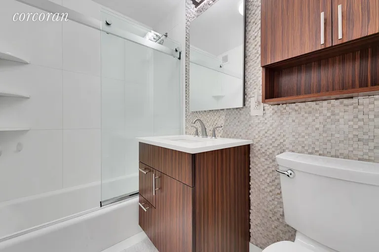 New York City Real Estate | View 315 West 70th Street, 4A | Bathroom | View 7