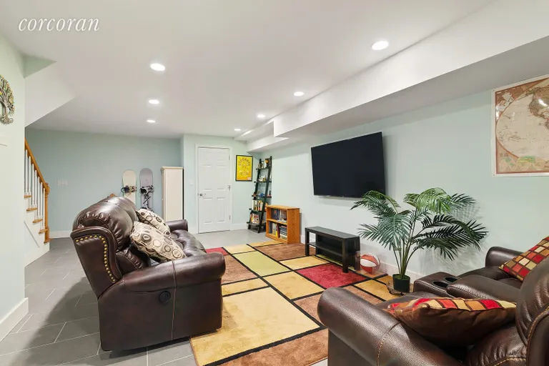 New York City Real Estate | View 182 Beach 125th Street, 1G | room 7 | View 8