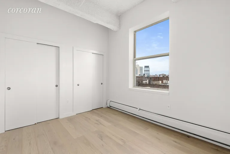 New York City Real Estate | View 275 Park Avenue, 4B | room 3 | View 4