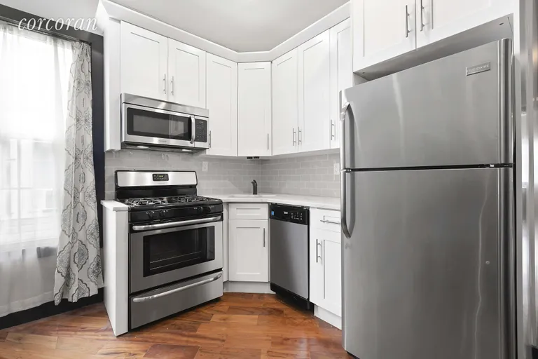 New York City Real Estate | View 8 Cypress Court, 2 | Modern and clean kitchen! | View 2