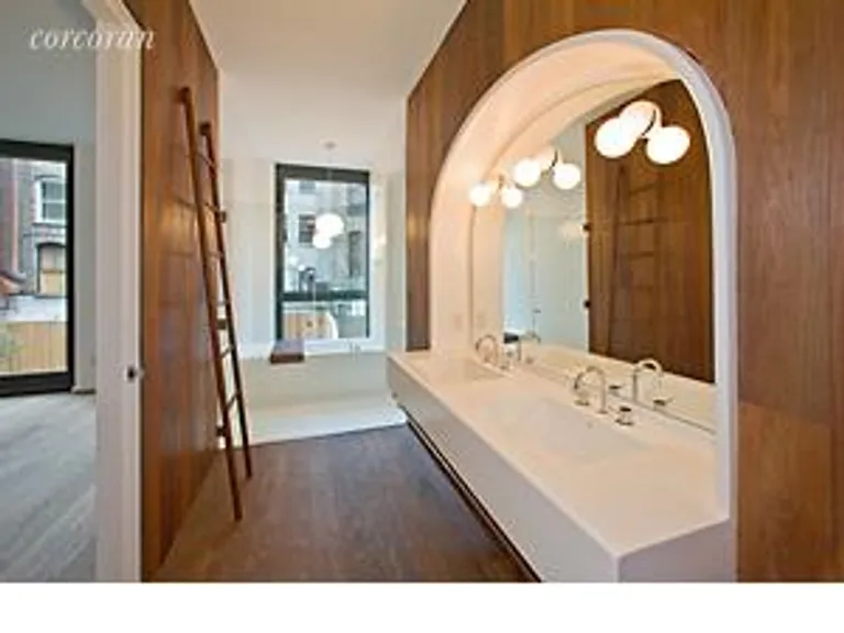 New York City Real Estate | View 40 Bond Street, TH2 | room 1 | View 2