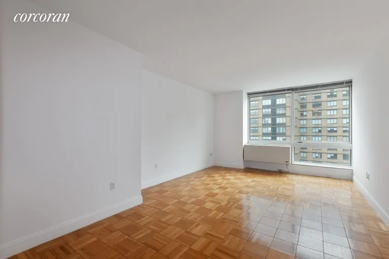 New York City Real Estate | View 215-217 East 96th Street, 28E | room 3 | View 4