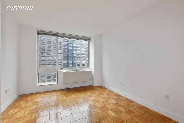 New York City Real Estate | View 215-217 East 96th Street, 28E | room 5 | View 6