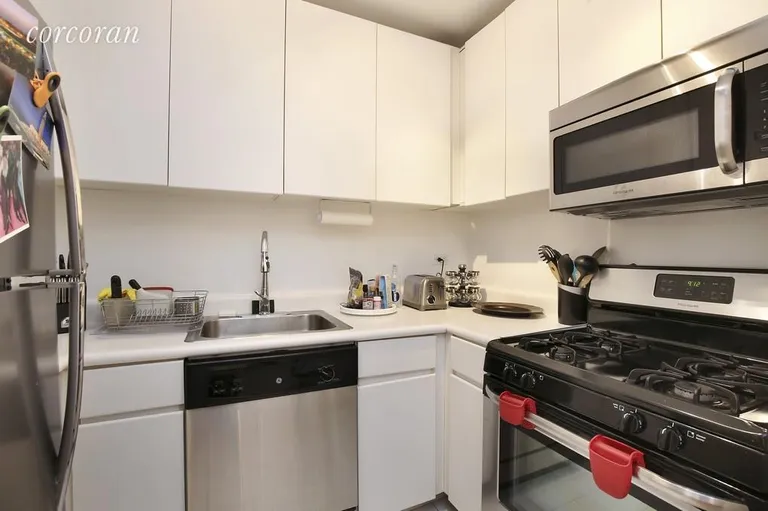 New York City Real Estate | View 130 West 79th Street, 10B | room 1 | View 2