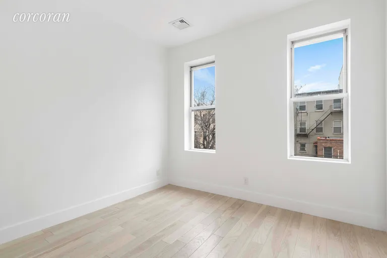 New York City Real Estate | View 78 North Henry Street, 2 | room 3 | View 4
