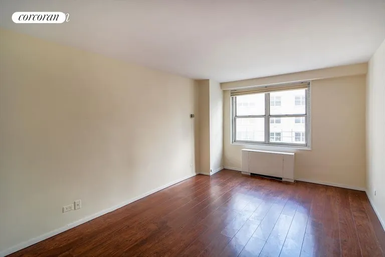 New York City Real Estate | View 155 West 68th Street, 1703 | room 3 | View 4