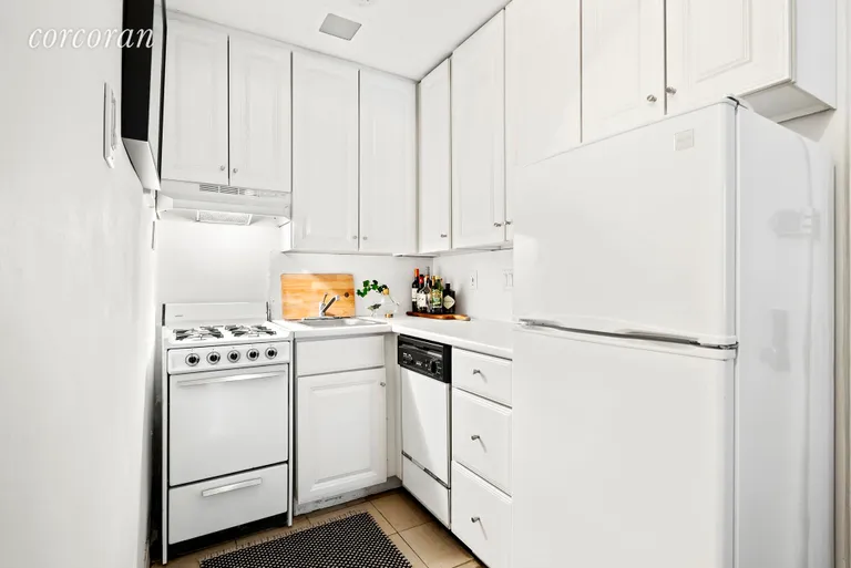 New York City Real Estate | View 42 East 73rd Street, 3B | *Dishwasher and oven have been replaced-NOT shown* | View 4