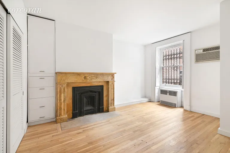 New York City Real Estate | View 76 Pierrepont Street, 1 Garden | room 5 | View 6