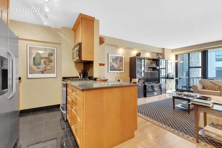 New York City Real Estate | View 45 East 25th Street, 17D | Fully equipped open chef's kitchen! | View 3