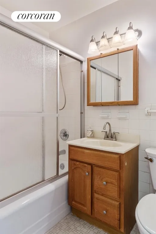 New York City Real Estate | View 400 East 85th Street, 11G | Bathroom | View 4