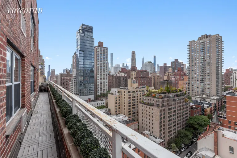 New York City Real Estate | View 401 East 74th Street, 20F/PH21F | room 19 | View 20