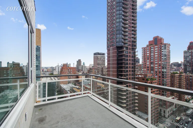 New York City Real Estate | View 200 East 66th Street, PHE2005 | room 5 | View 6