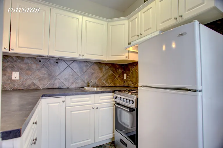 New York City Real Estate | View 206 West 96th Street, 2D | room 2 | View 3