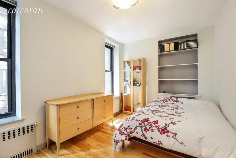 New York City Real Estate | View 112 West 72nd Street, 4E | room 2 | View 3