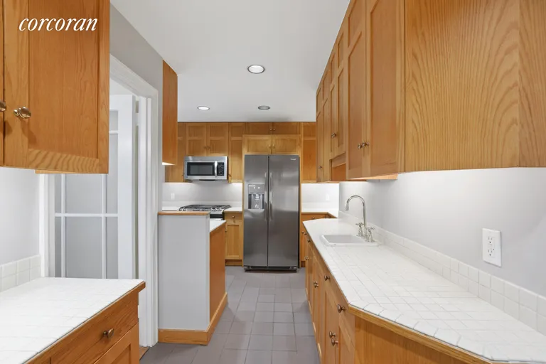 New York City Real Estate | View 25 Central Park West, 11R | room 3 | View 4