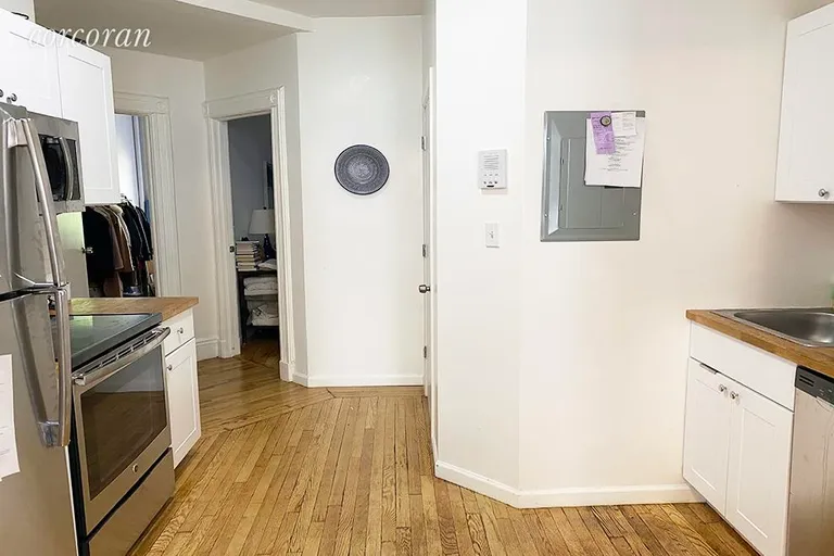 New York City Real Estate | View 735 Franklin Avenue, 1 | room 3 | View 4