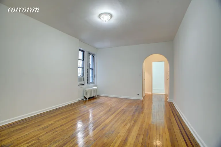 New York City Real Estate | View 225 Bennett Avenue, 5J | room 1 | View 2
