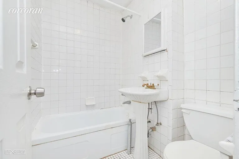 New York City Real Estate | View 81 4th Place, 3-R | room 6 | View 7