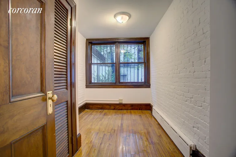New York City Real Estate | View 148 West 70th Street, 1 | room 4 | View 5