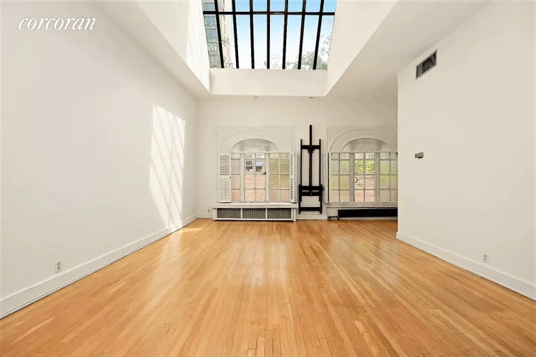 New York City Real Estate | View 208 East 20th Street, 2 | room 3 | View 4