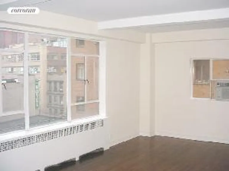 New York City Real Estate | View 240 Central Park South, 7E | room 3 | View 4