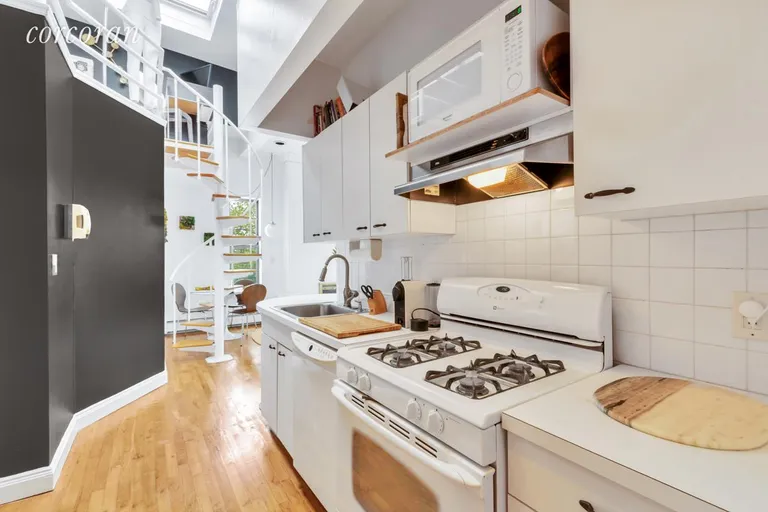 New York City Real Estate | View 307 72nd Street, 4D | room 5 | View 6
