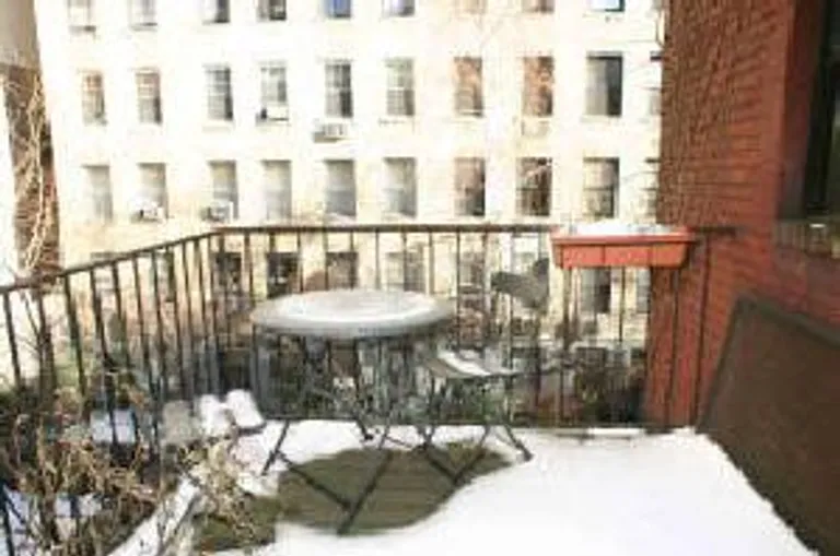 New York City Real Estate | View 157 West 78th Street, 4 | 1 Bed, 1 Bath | View 1