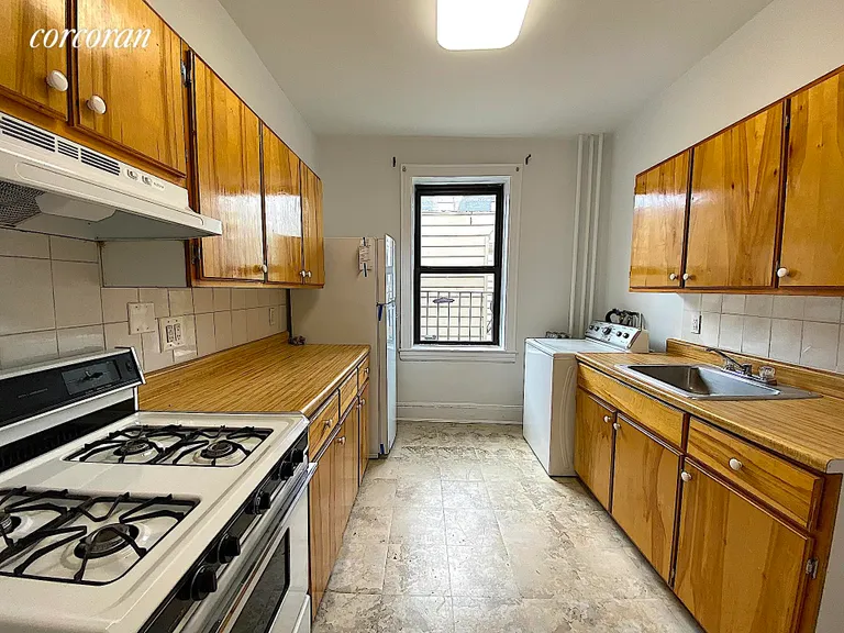 New York City Real Estate | View 42-64 65th Place, 2R | room 8 | View 9