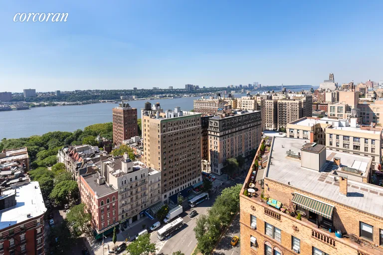 New York City Real Estate | View 272 West 107th Street, 21A | room 6 | View 7