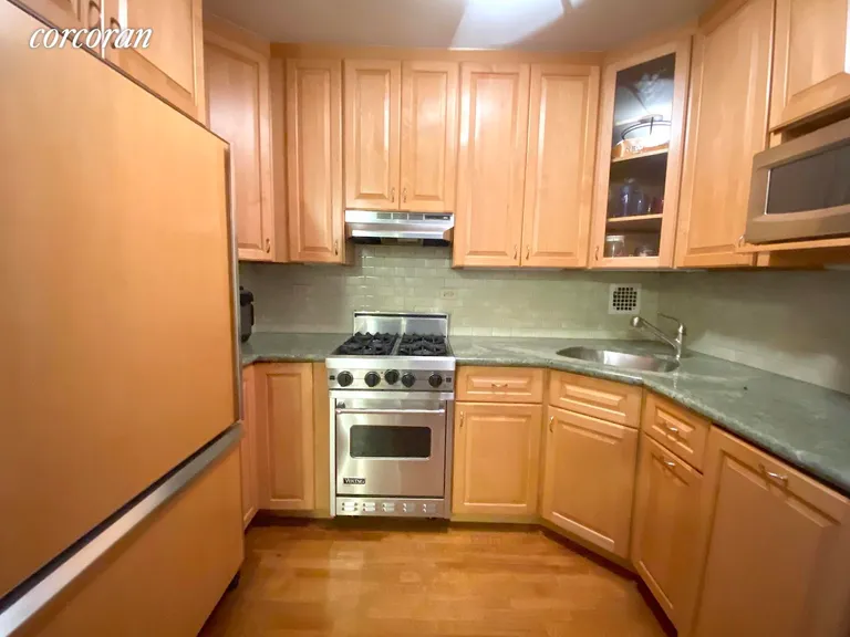 New York City Real Estate | View 135 East 54th Street, 5C | Kitchen | View 3