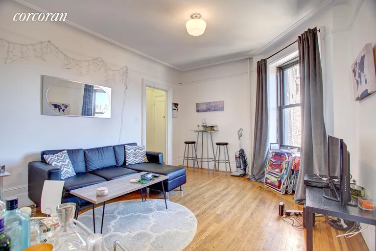 New York City Real Estate | View 158 West 81st Street, 82 | 2 Beds, 1 Bath | View 1