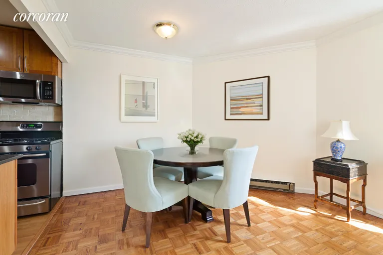 New York City Real Estate | View 1601 Third Avenue, 33C | Dining Room | View 2