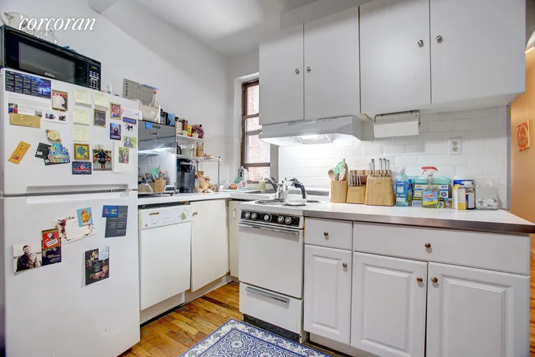 New York City Real Estate | View 137 West 83rd Street, 3W | room 4 | View 5