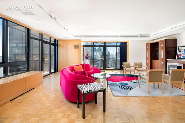 New York City Real Estate | View 100 United Nations Plaza, 33AB | Living room with S & E exposures | View 4