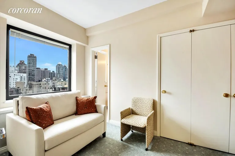 New York City Real Estate | View 860 Fifth Avenue, 19H | Third Ensuite Bedroom | View 20