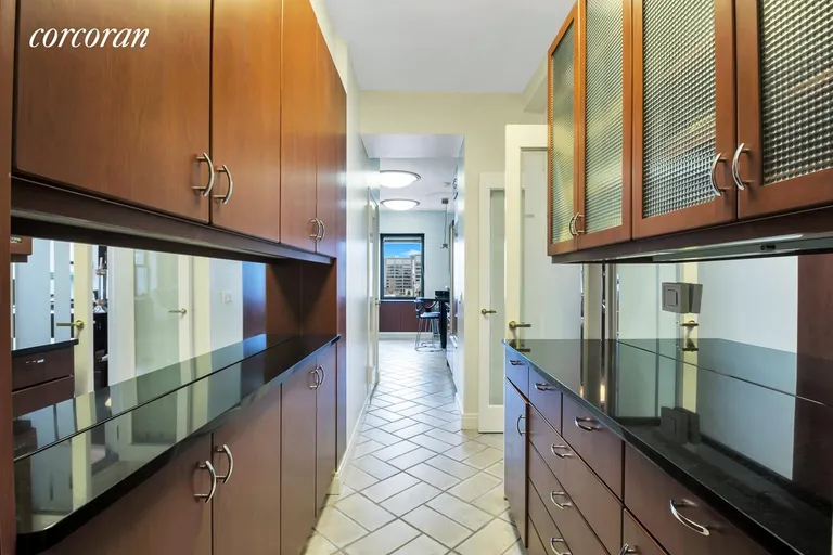 New York City Real Estate | View 860 Fifth Avenue, 19H | Expansive Butler's Pantry | View 13