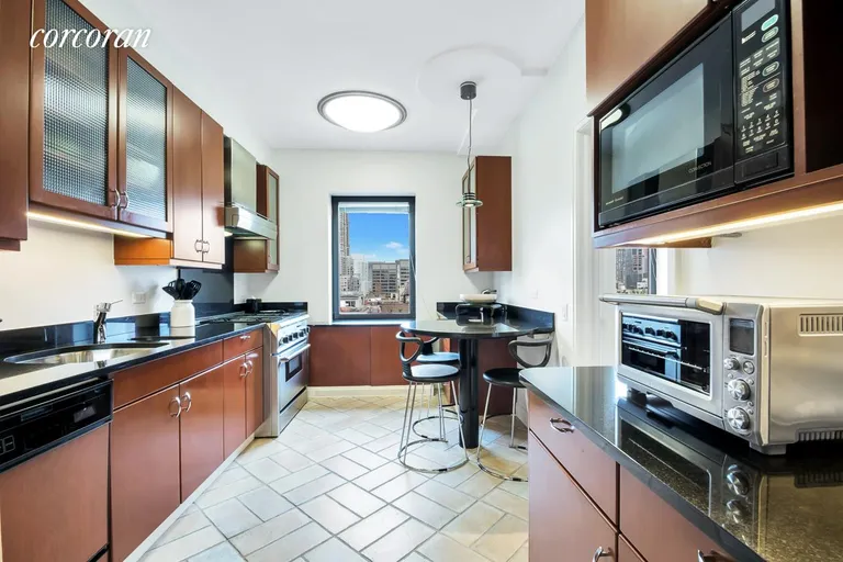 New York City Real Estate | View 860 Fifth Avenue, 19H | Windowed East Facing Eat-in Chef's Kitchen | View 12