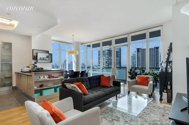 New York City Real Estate | View 325 Fifth Avenue, 36F | 2 Beds, 2 Baths | View 1