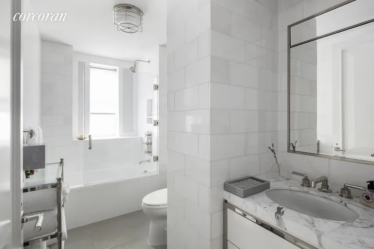 New York City Real Estate | View 141 East 88th Street, 9C | room 13 | View 14