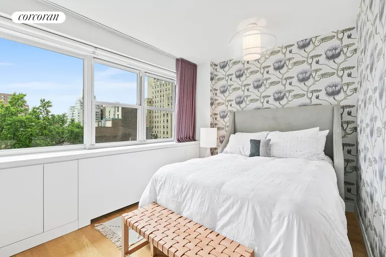 New York City Real Estate | View 101 West 12th Street, 10A | room 2 | View 3