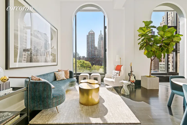 New York City Real Estate | View 15 Union Square West, 5A | Dining and entertaining area bright Eastern light | View 4