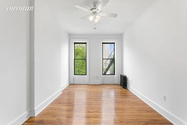 New York City Real Estate | View 252 6th Avenue, 3 | room 2 | View 3