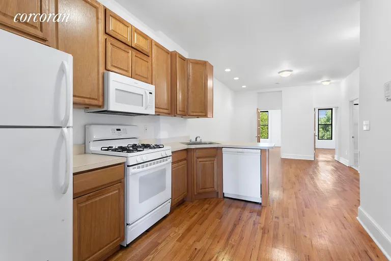 New York City Real Estate | View 252 6th Avenue, 3 | 2 | View 8