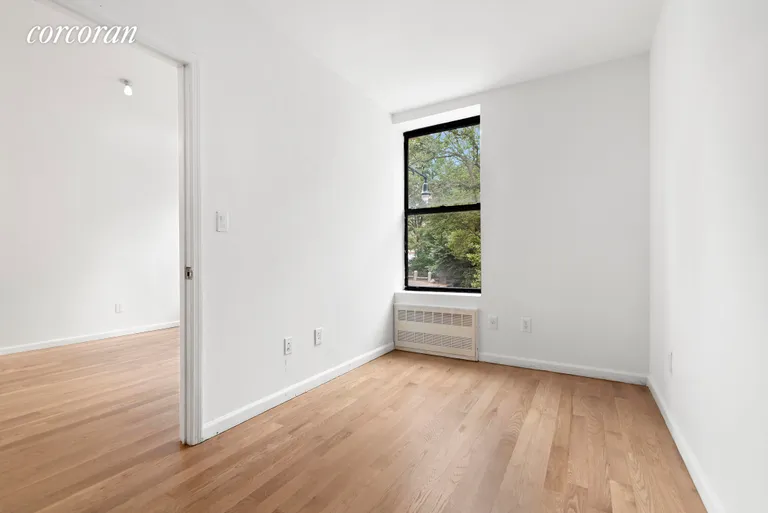 New York City Real Estate | View 250 Manhattan Avenue, 2B | room 2 | View 3